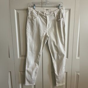 Old Navy Women’s White Rockstar Super Skinny Jeans (sz 12 Short)